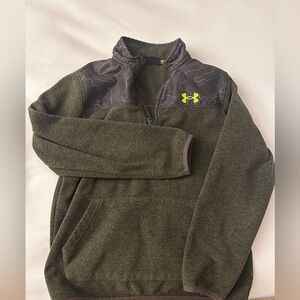 Green Fleece Under Armour long sleeve Youth Medium